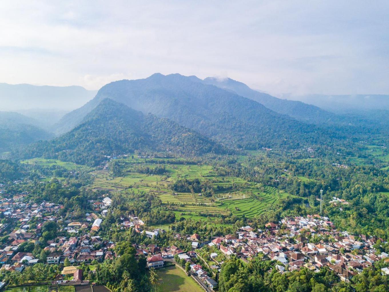 Pemandangan Desa Busung Indah 1